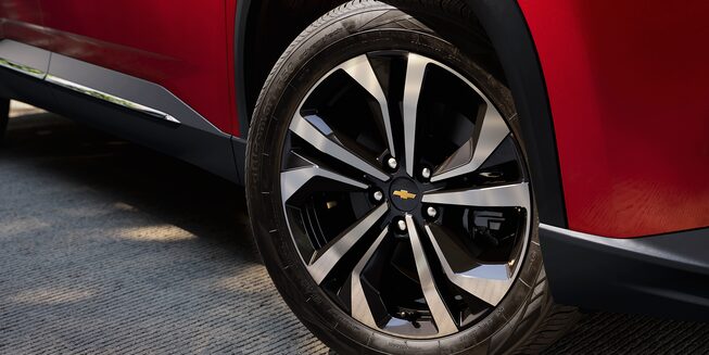 2024 Chevrolet Captiva Photography: Front Wheels