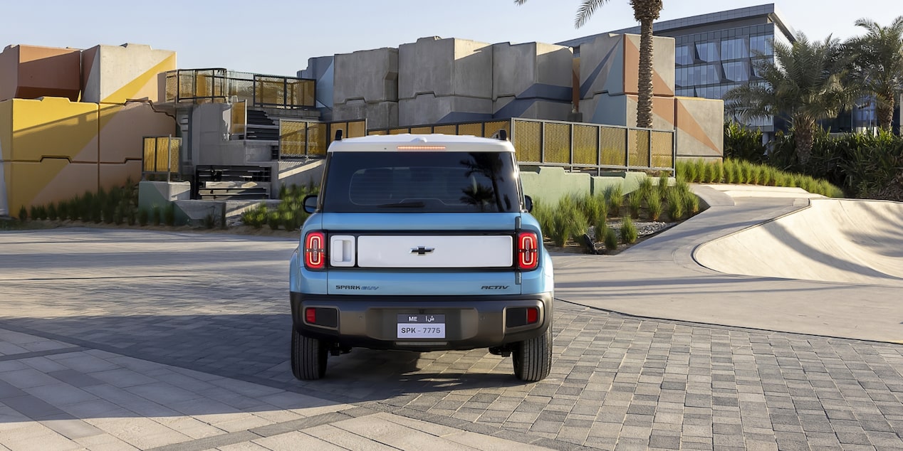 Rear of the Chevrolet Spark EUV in Sea Blue with Polar White roof 