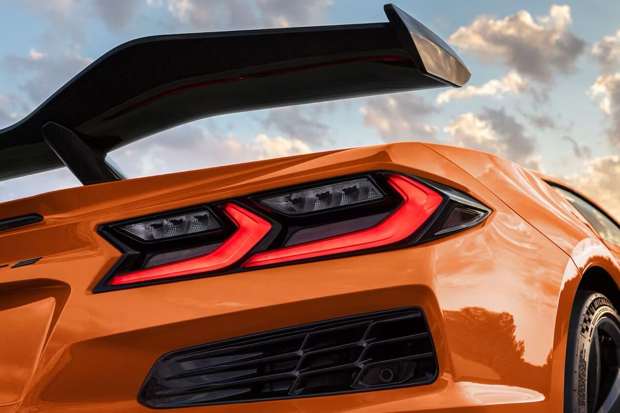 Rear image of custom Z07 Spoiler