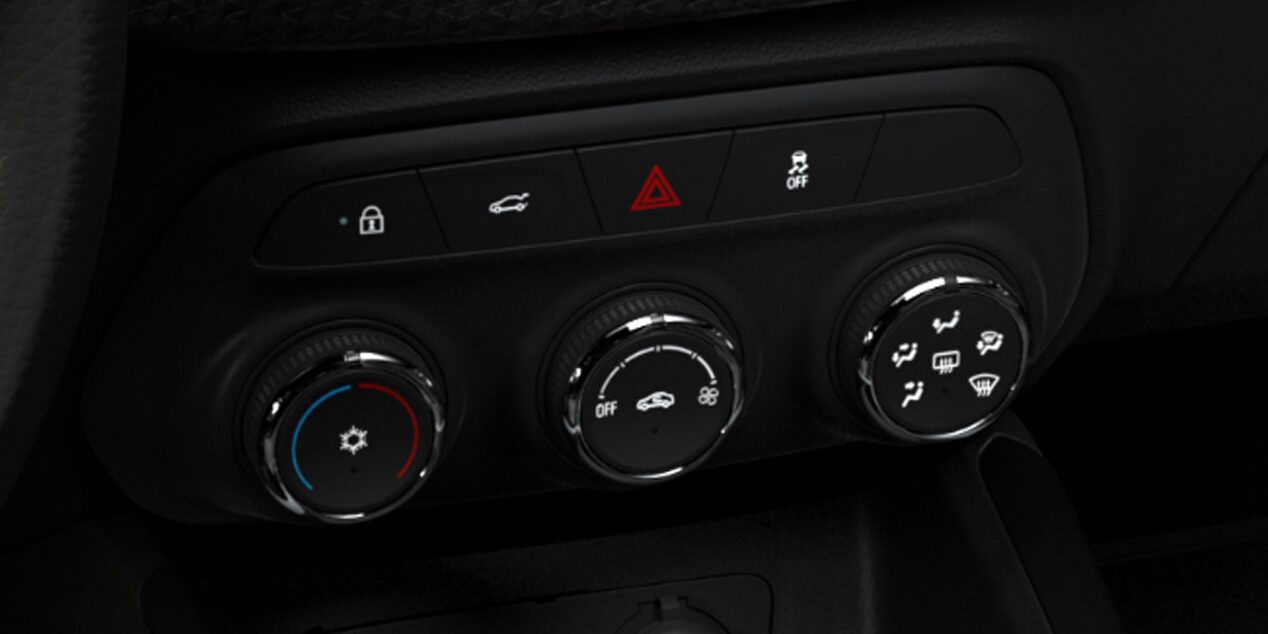 Chevrolet Onix 2026, sedán deportivo con aire acondiconado con controles manuales