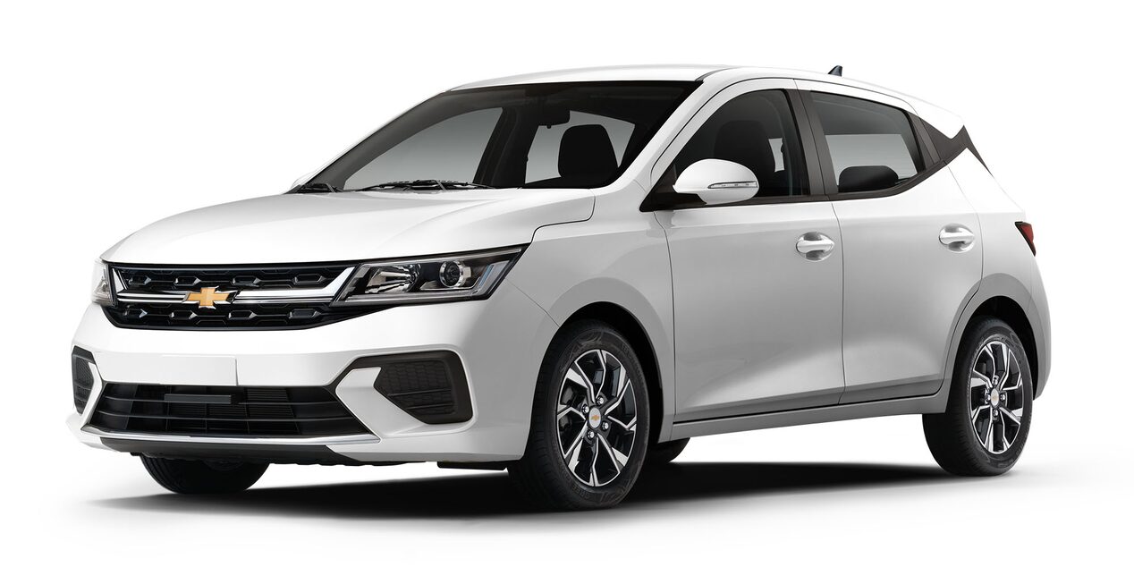 Nuevo compacto 4 puertas Chevrolet Aveo Hatchback 2026 en color blanco