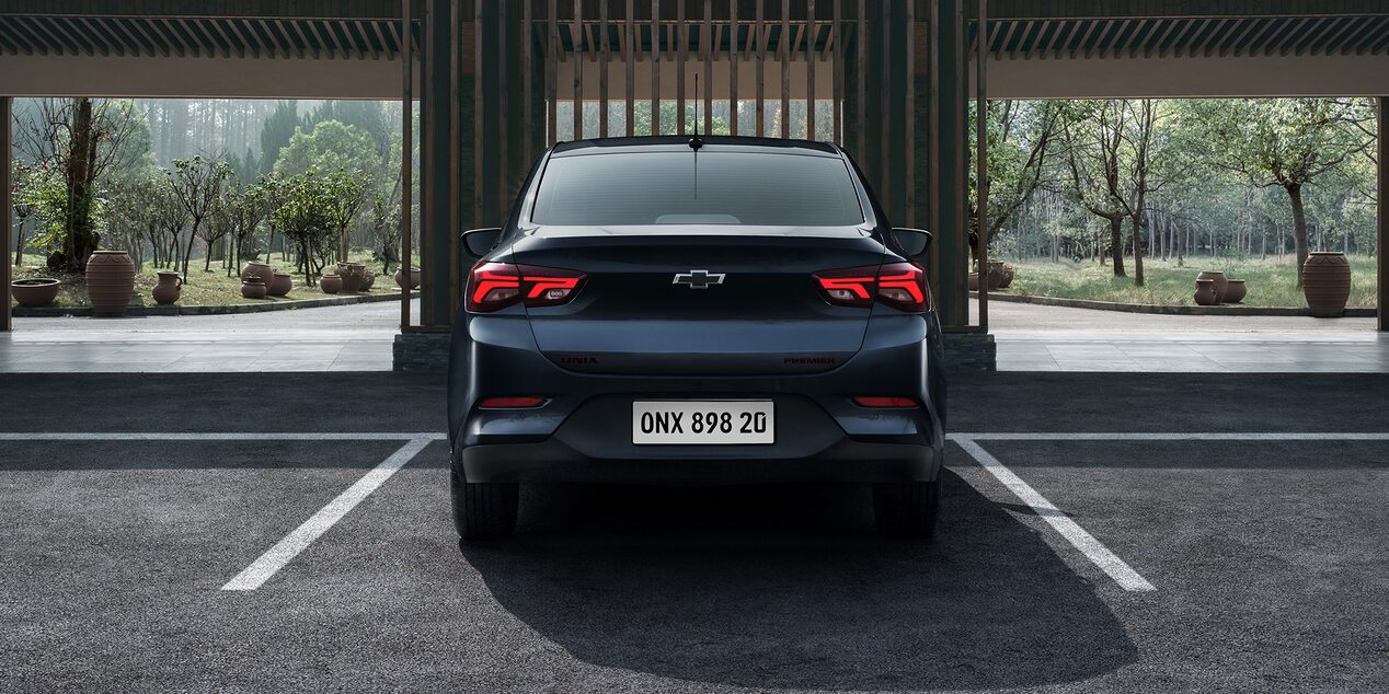 Chevrolet Onix 2026, sedán deportivo con faros traseros de tecnología LED