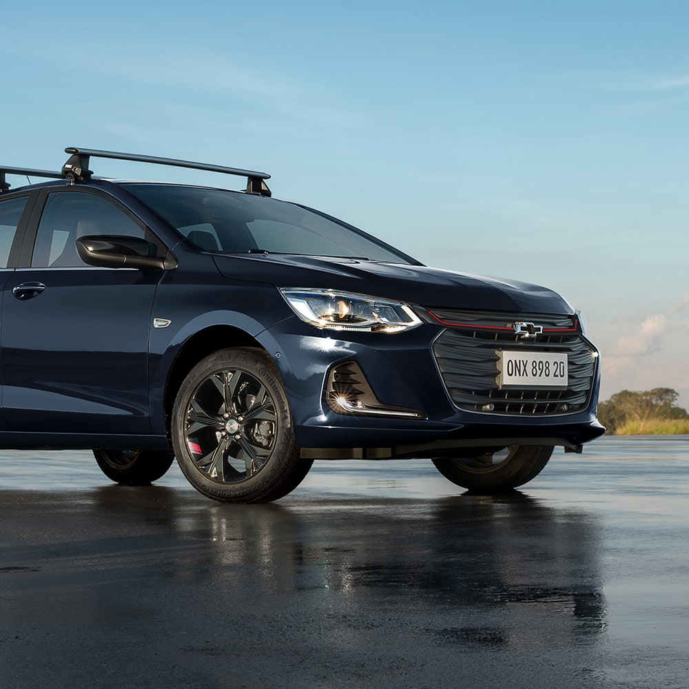 Chevrolet Onix 2026, con kit aventura, sedán deportivo