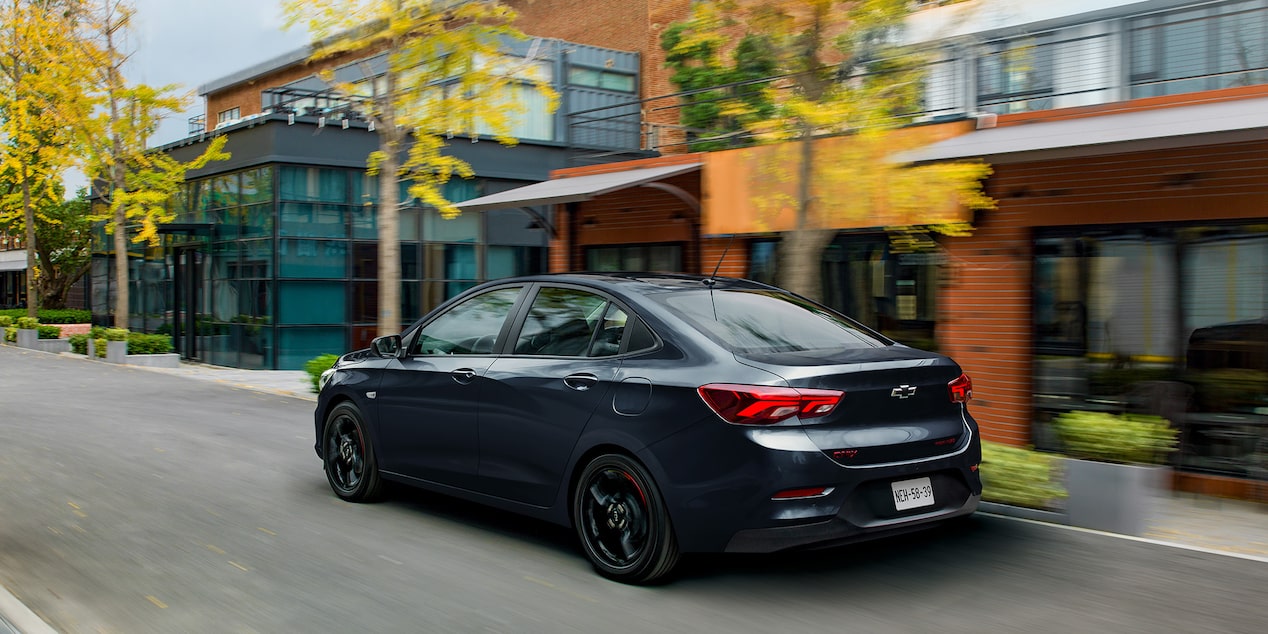 Chevrolet Onix 2026, sedán deportivo con motor turbo eficiente que ofrece alto rendimiento y excelente potencia