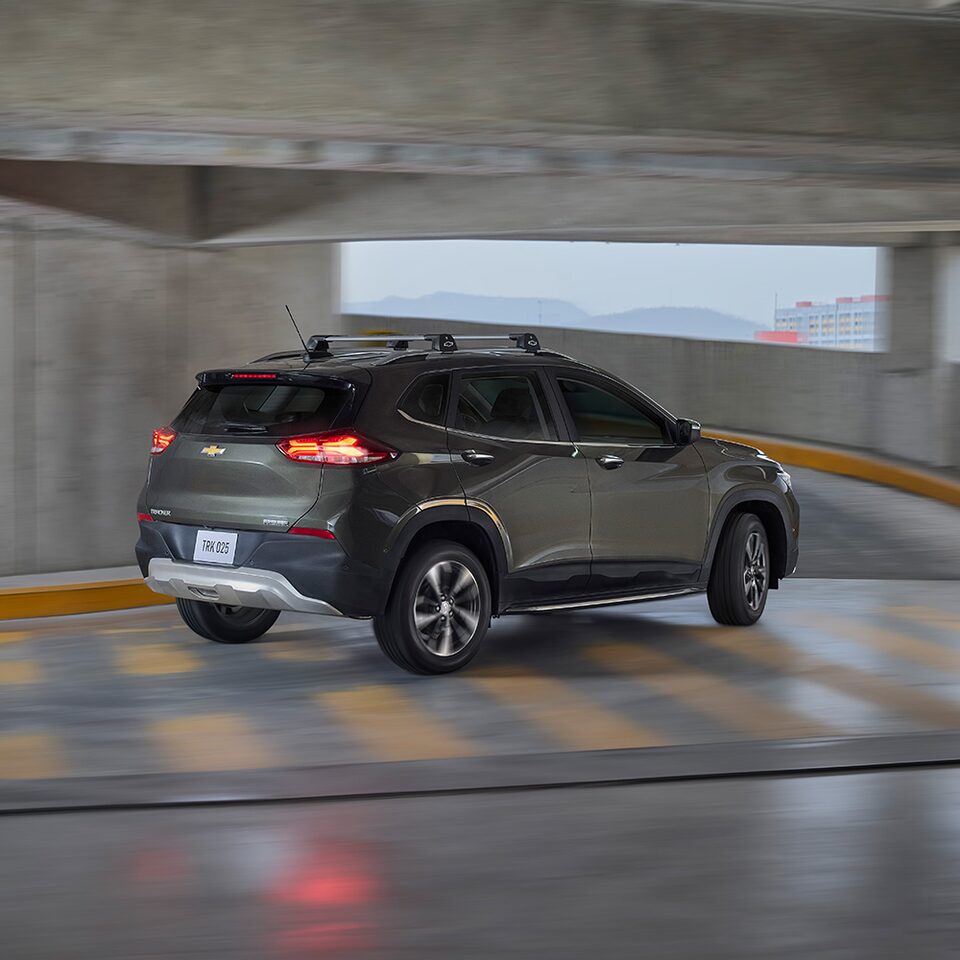 Chevrolet Tracker 2025 con frenos ABS con EBD y BA