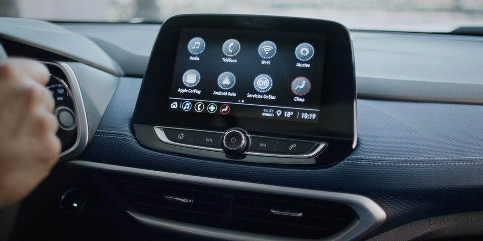 Controles al volante de audio y teléfono para Chevrolet Tracker