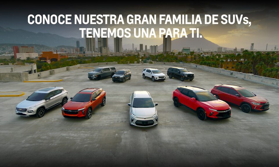 Familia SUVs Chevrolet, camionetas imponentes con características innovadoras y poderosos motores para dominar cualquier camino.
