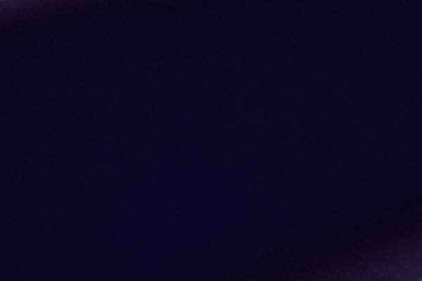 Pantone Hysteria Met para carro deportivo de lujo Chevrolet Corvette Stingray 2025