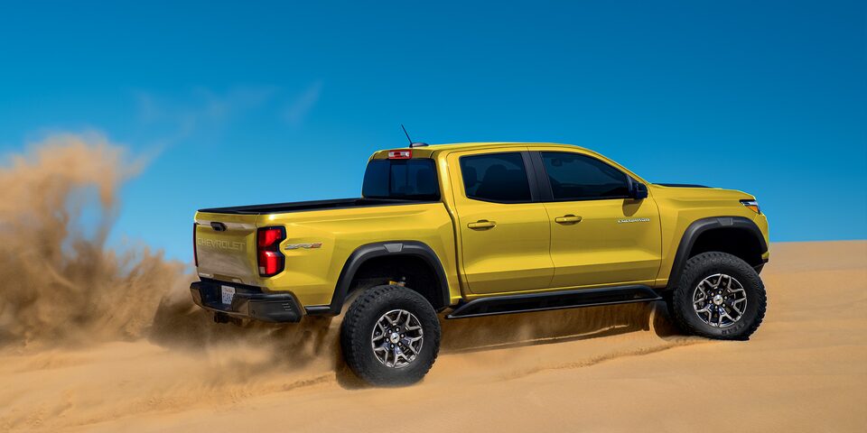  Nueva Chevrolet Colorado, camioneta 4x4 con modo de manejo baja exclusivo versión ZR2