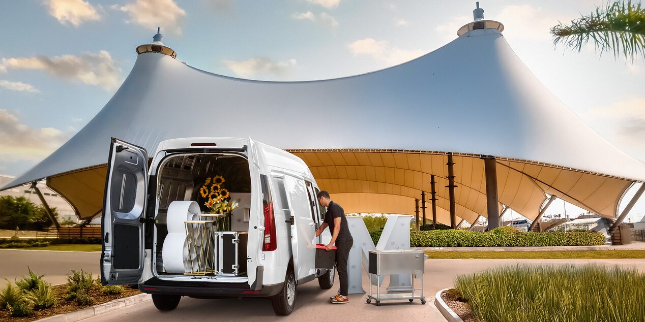 Impulsa tu negocio con tu nueva van de carga, Chevrolet Express Max 2025