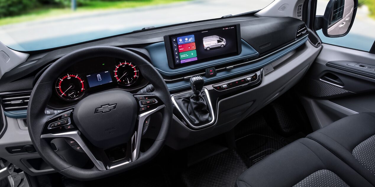 Novedoso interior de tu nueva van de carga, Chevrolet Express Max 2025