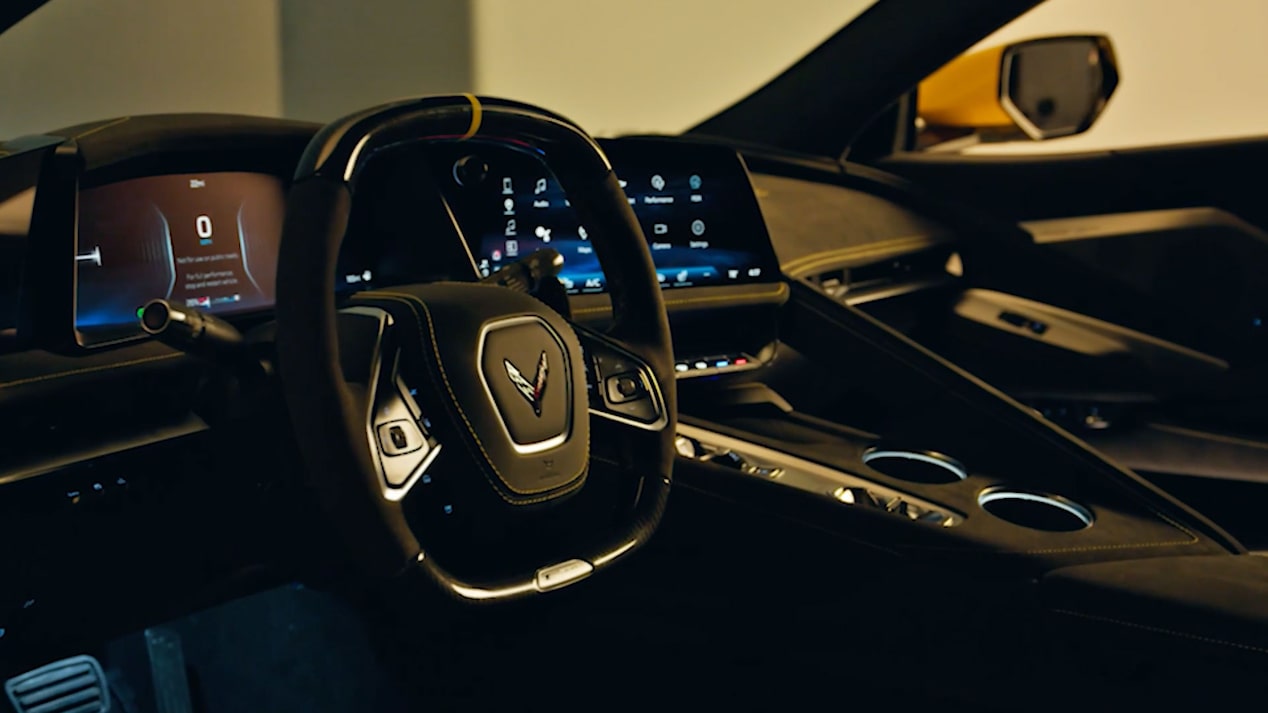 Miniatura de video de pantallas personalizables del Chevy Corvette Stingray 2026