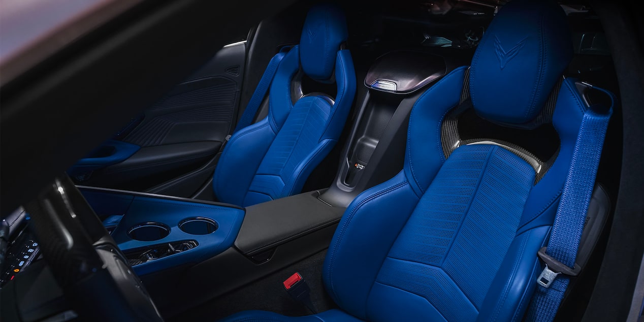2026 Chevy Corvette ZR1X Seating with Santorini Blue / Jet Black Interior