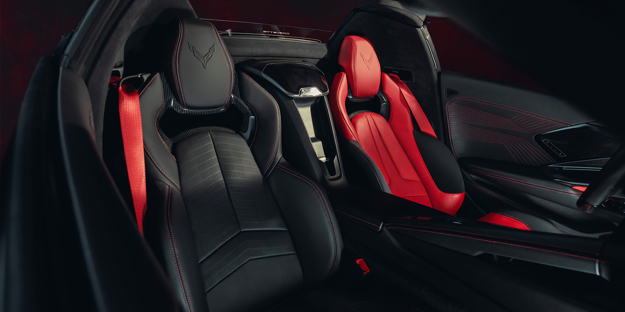 2027 Chevy Corvette ZR1X Seating with Asymmetrical Adrenaline Red / Jet Black Interior