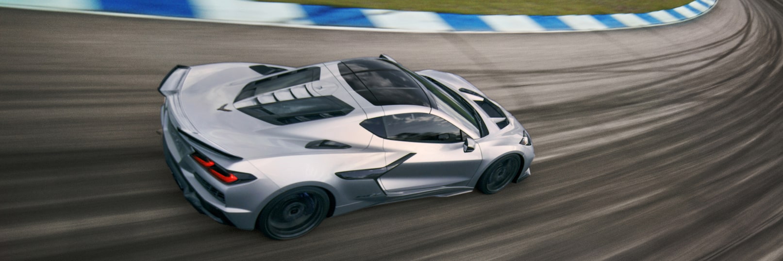 Corvette ZR1X на треке