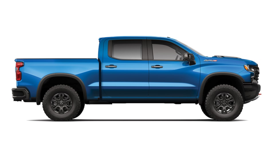 Vista lateral de una Silverado ZR2 2023