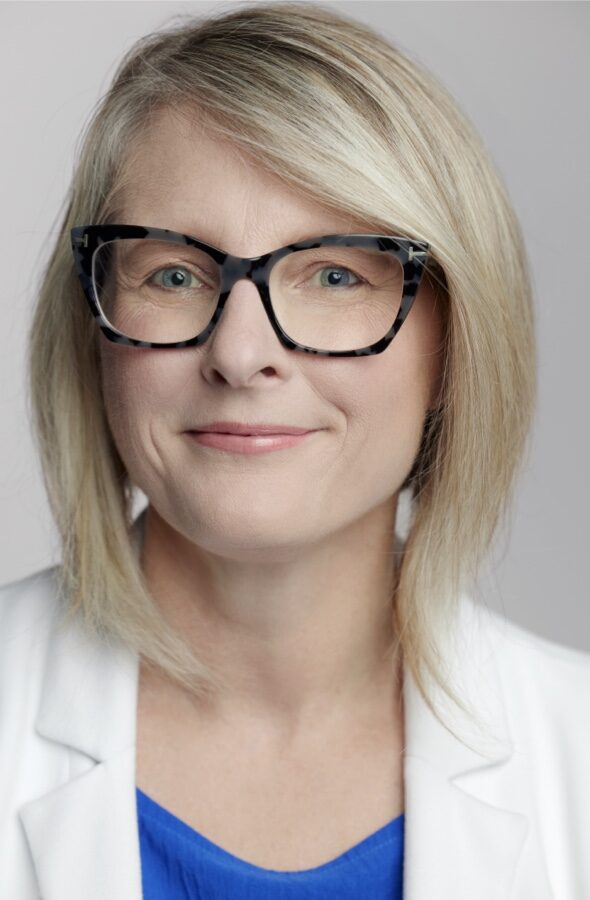 Foto del rostro de Jennifer Kraska, directora de diseño de interiores de Chevrolet.