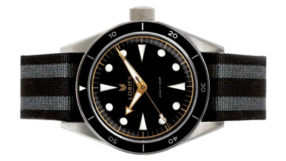 Primer plano de un reloj Lorier.