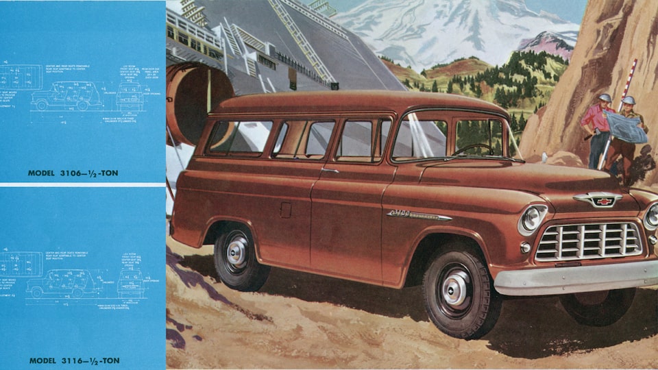Una página de un folleto de camionetas Chevy del 1955 con una ilustración de un sedán rojo en un chasis de camioneta.