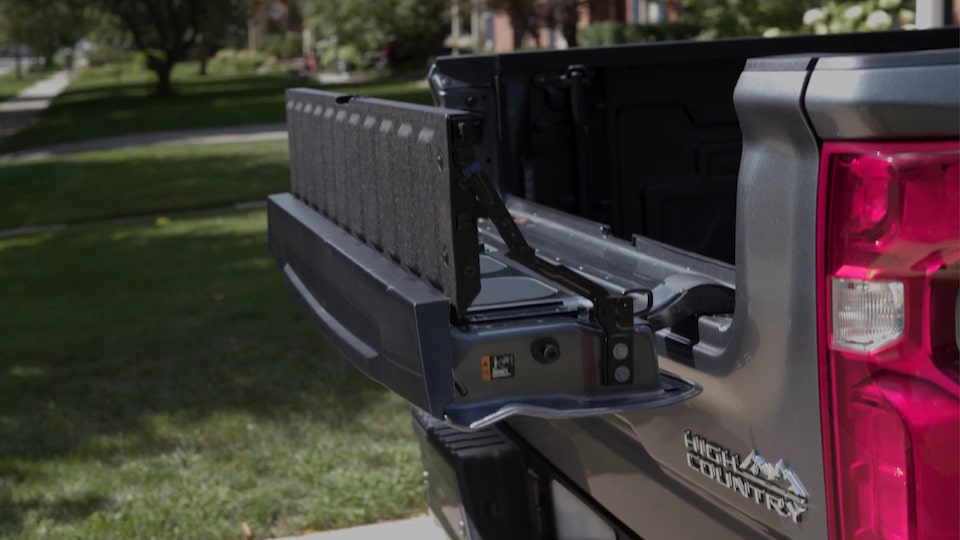 The Silverado Multi-Flex tailgate with the inner gate folded up to create a load stop.