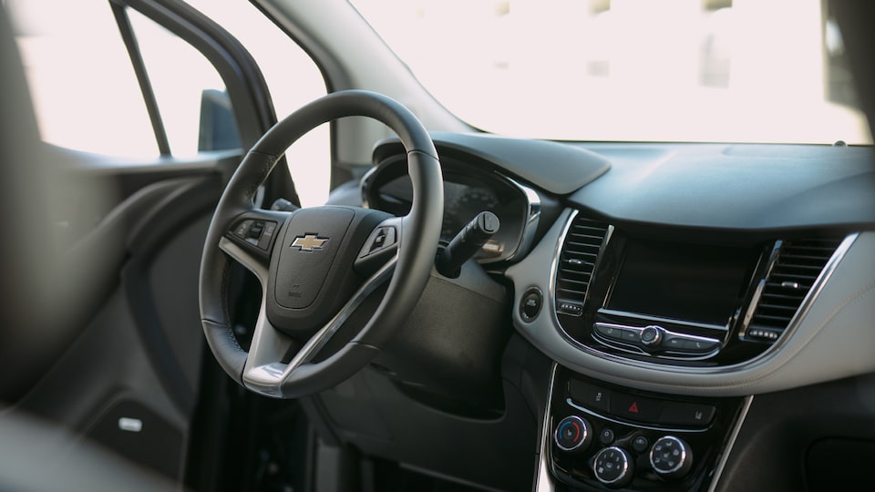 The driver's side of the Chevrolet Trax interior.
