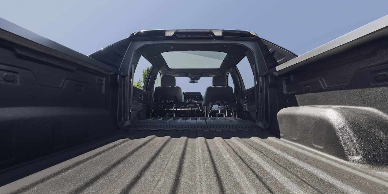 Wide View of Bed and Multi-Flex Midgate on the Silverado EV