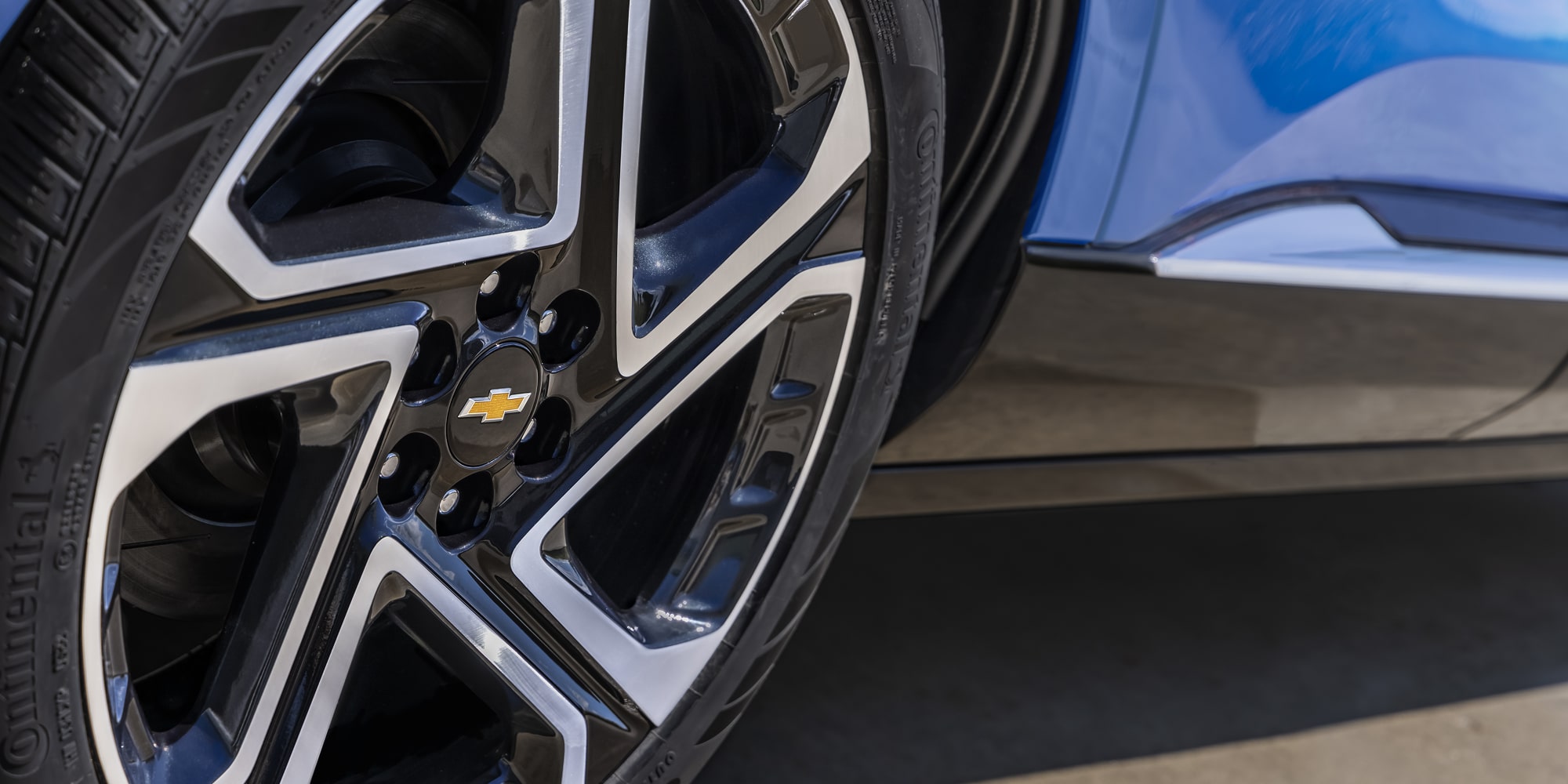 2026 Chevy Equinox EV Close-Up on Rims