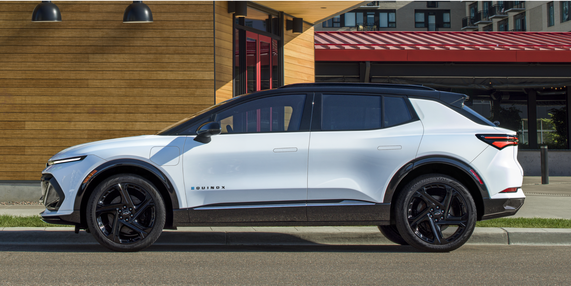 Vista lateral de la Chevy Equinox EV 2025