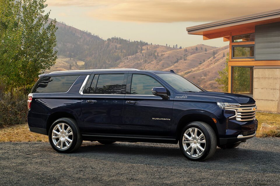 Motor Duramax diésel de la SUV grande Chevrolet Suburban 1/2-Ton 2023