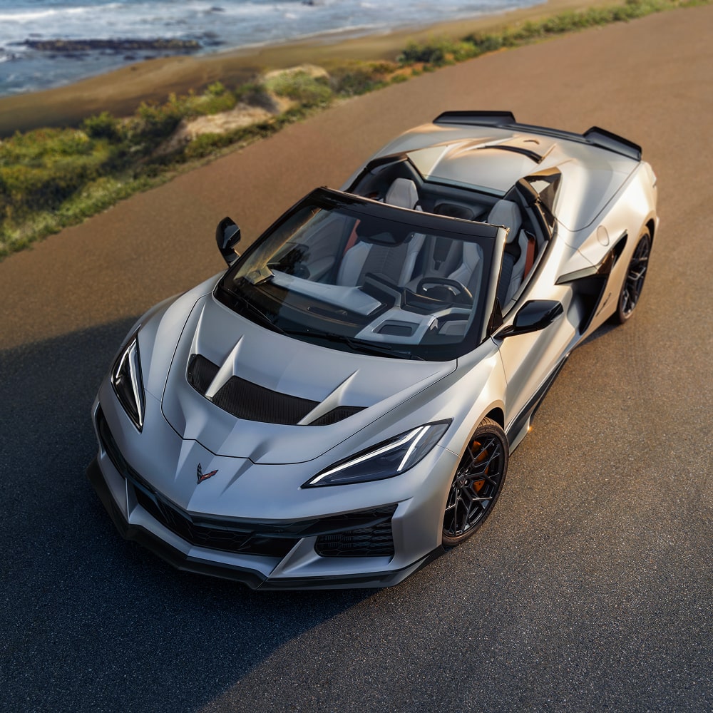 Overhead View of the 2026 Chevy Corvette ZR1X with the Retractable Roof Down