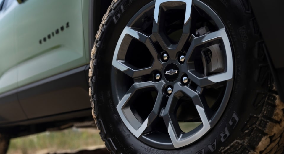 .Close-up of Wheels on Chevy SUV