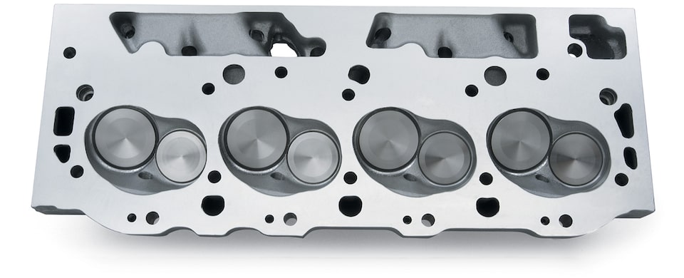 Culata de aluminio con puerto ovalado de Chevy Performance
