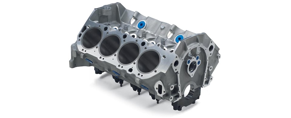 Vista superior delantera del bloque grande de motor en aluminio ZL1 de Chevrolet Performance