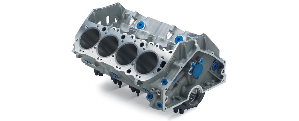 Vista superior trasera del bloque grande de motor en aluminio ZL1 de Chevrolet Performance