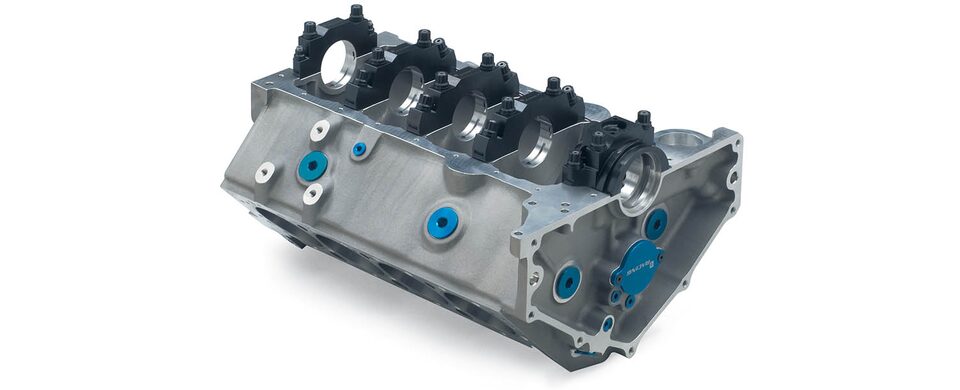 Vista inferior trasera del bloque pequeño de motor 400 de aluminio para carreras Chevrolet Performance
