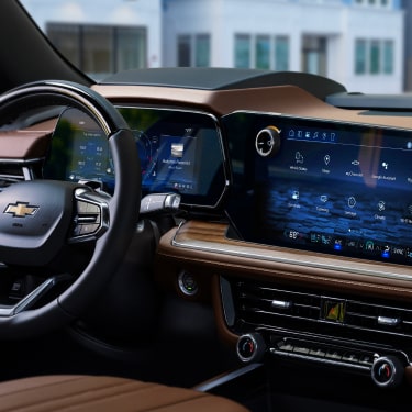 Suburban High Country in Jet Black/Mocha interior