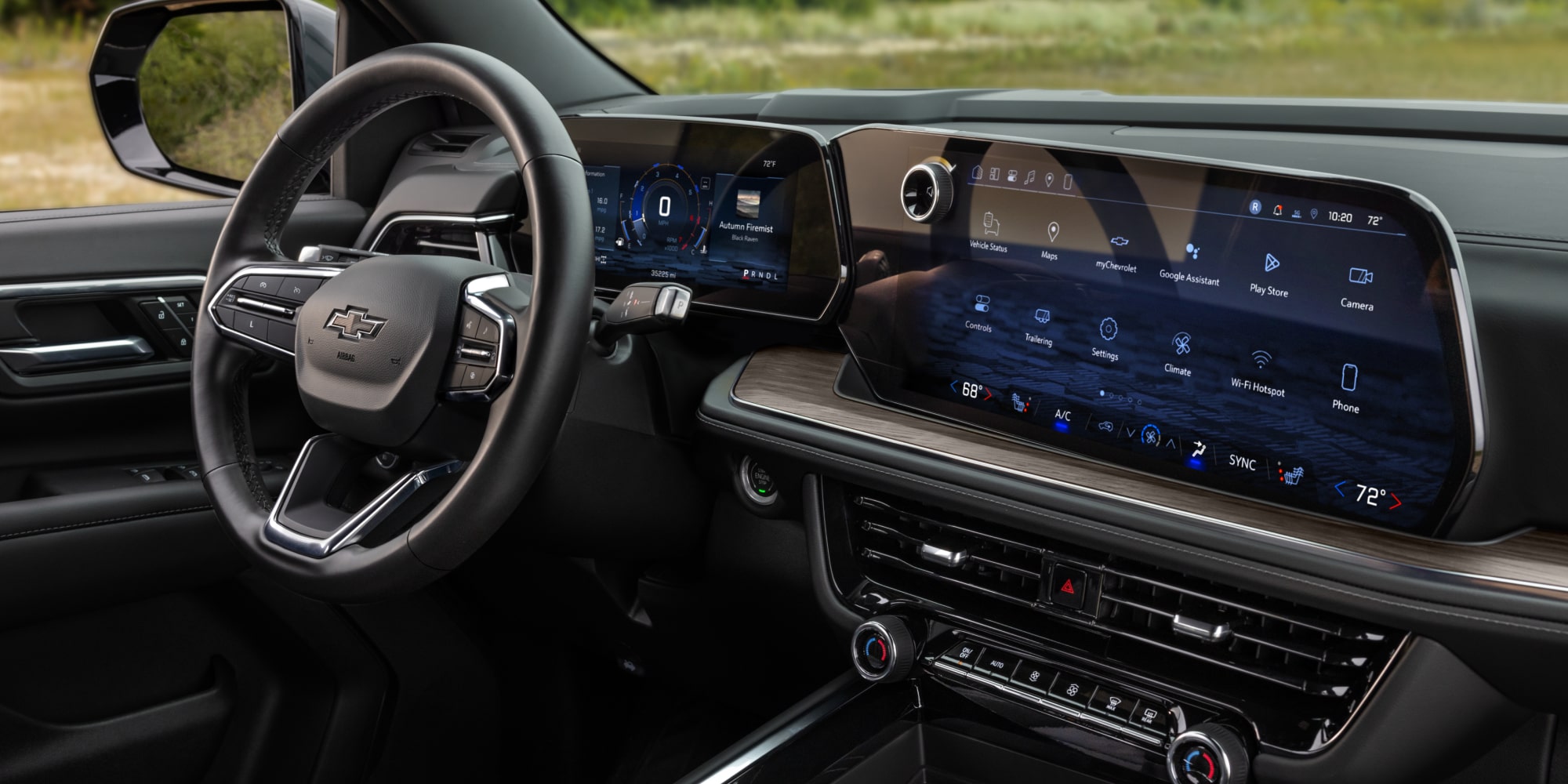 Tahoe Z71 shown in Gideon/Very Dark Atmosphere interior