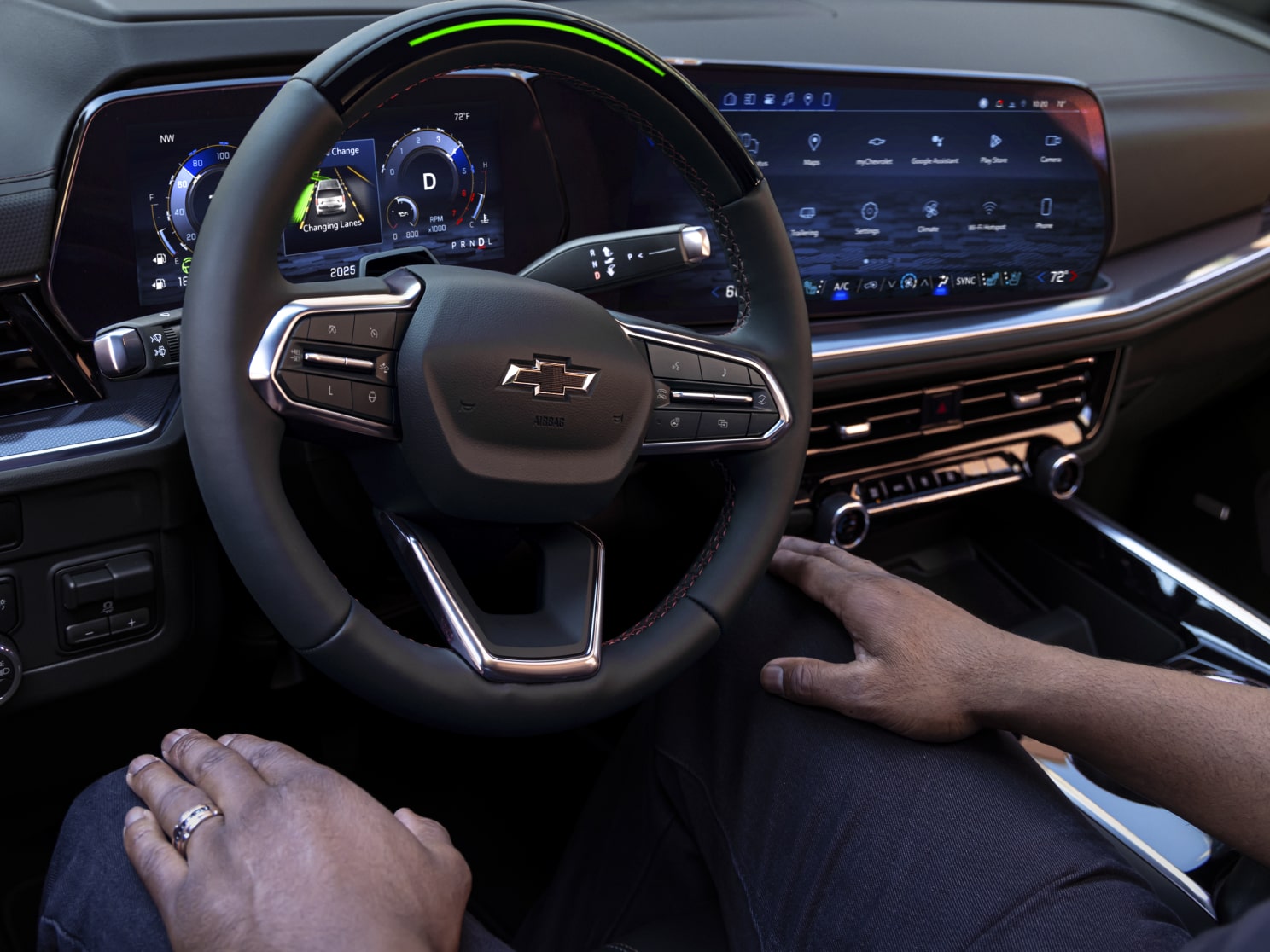 Tahoe RST shown in Jet Black / Victory Red interior