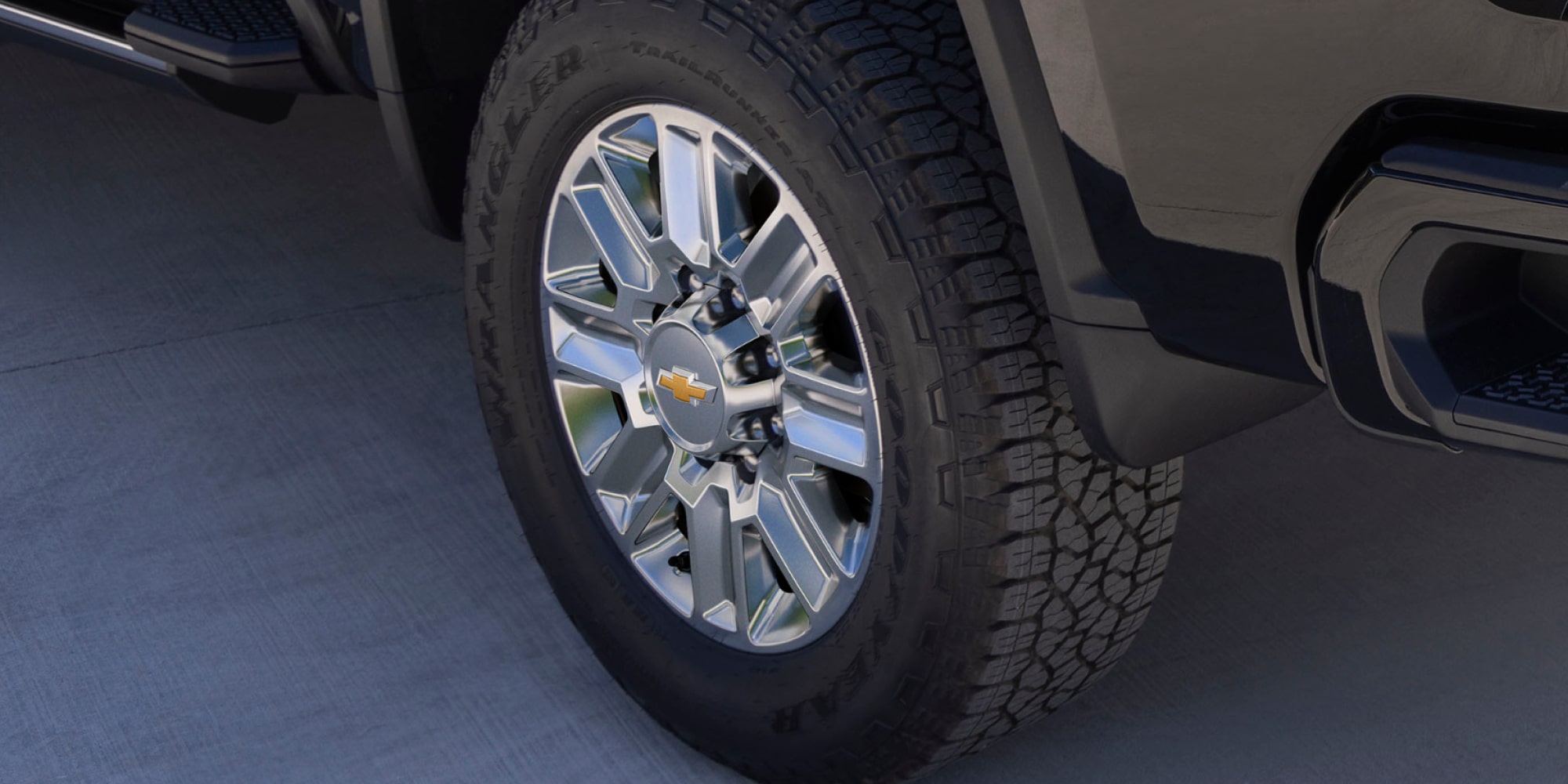 Silverado 2500 HD High Country in Black with 20' bright wheel.