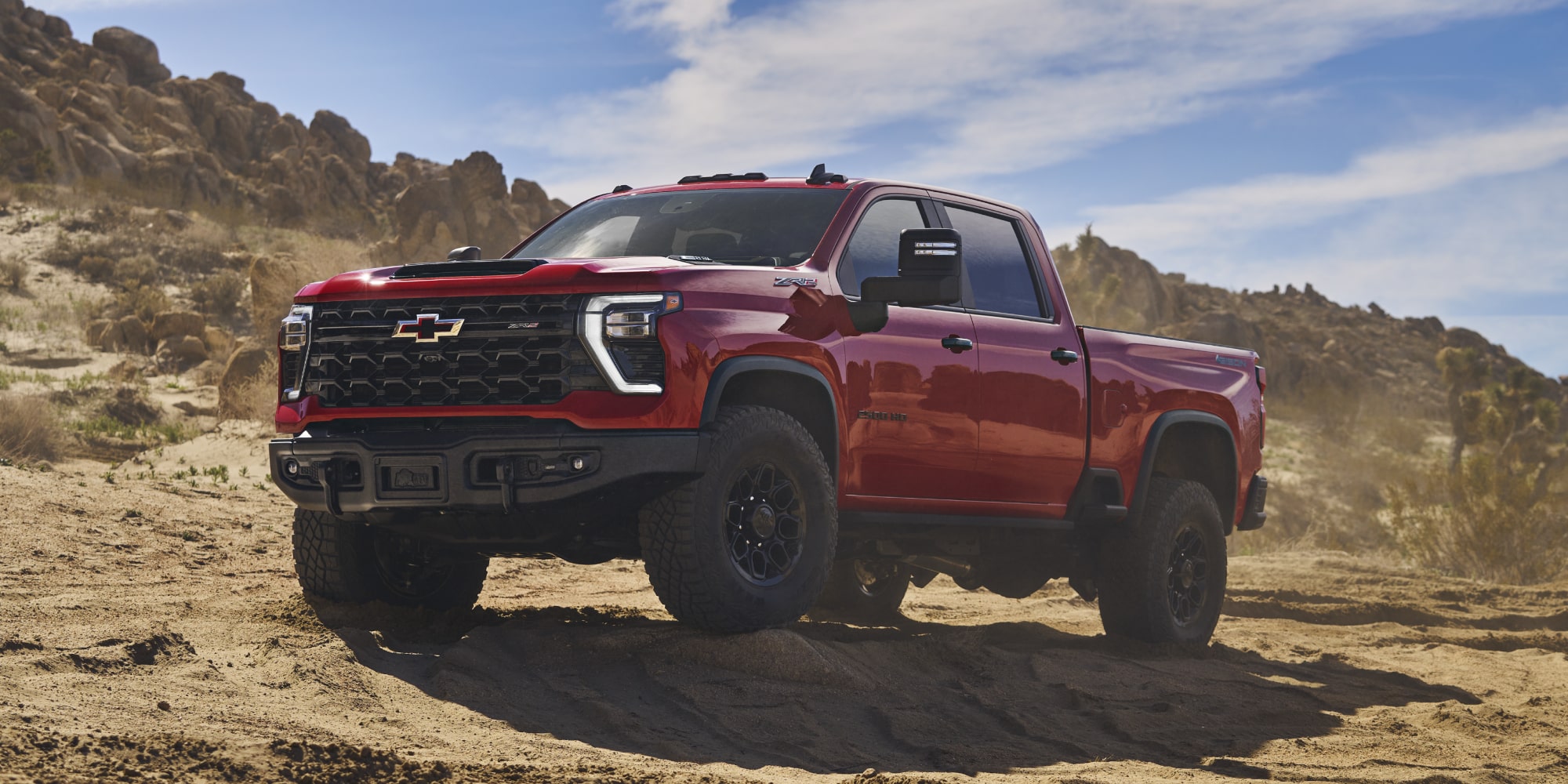 Chevrolet Silverado HD ZR2 2027, вид спереди три четверти
