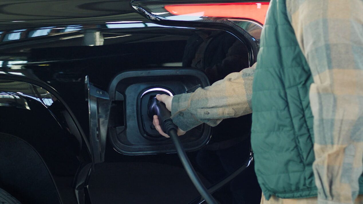 Charging your Silverado EV