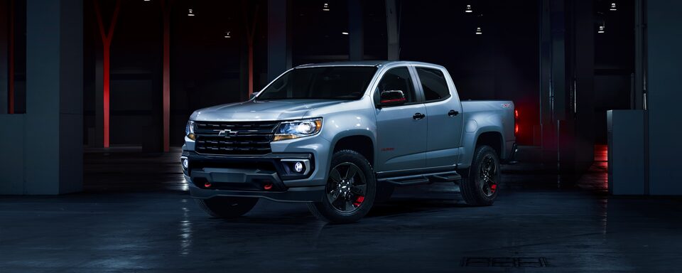 Exterior de la camioneta Chevrolet Colorado 2022 de tamaño pequeño: edición Redline