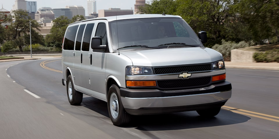 2022 Chevrolet Express Passenger Van
