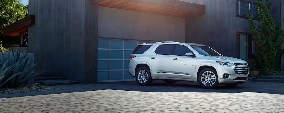 2020 Chevy Traverse Mid Size Suv 3 Row Suv