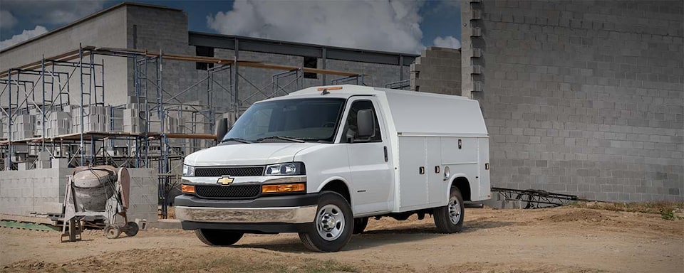 Van Express Cutaway 2023