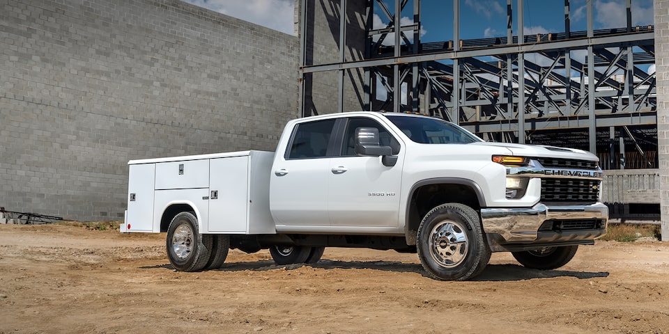Presentación de Chevrolet Silverado 3500 HD chasis con cabina 2023