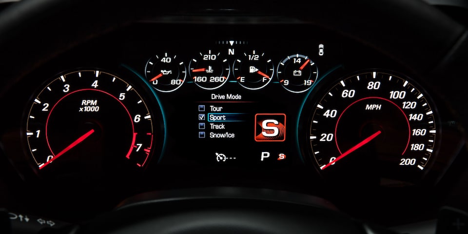 Driver's center display technology on the new Camaro