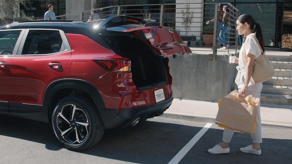 2023 Chevrolet Trailblazer Small SUV Woman Using Hands-Free Power Liftgate