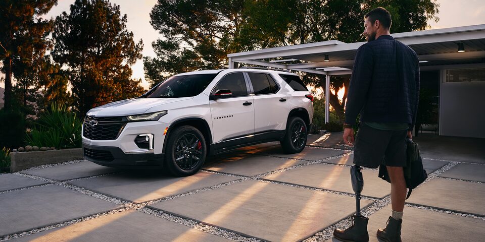 2023 Chevrolet Traverse Mid-Size SUV Exterior Design