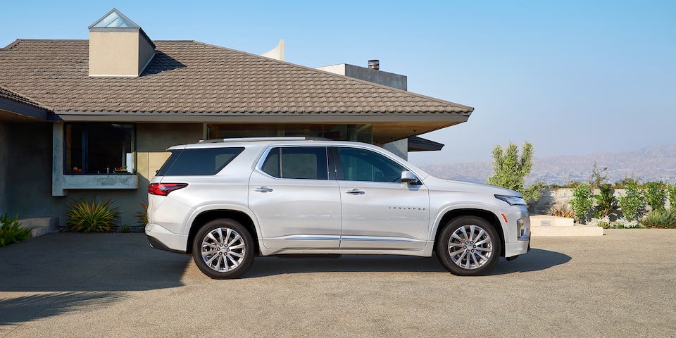 2023 Chevrolet Traverse Mid-Size SUV Masthead
